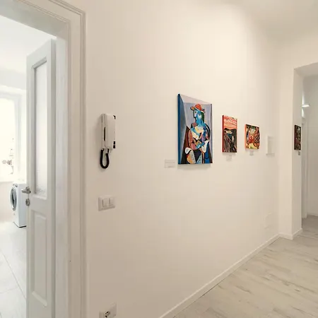 The Gallery Apartment